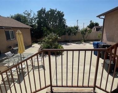 10539 Tinker Avenue - Photo Thumbnail 18