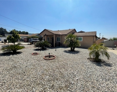 10539 Tinker Avenue - Photo Thumbnail 1