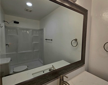 853 Douglas Court - Photo Thumbnail 14