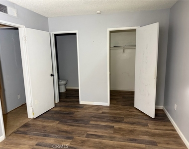 2100 Pinon Springs Circle - Photo Thumbnail 3