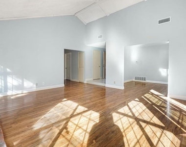 24121 El Tiradore Circle - Photo Thumbnail 28