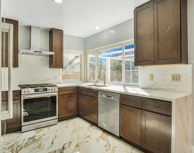 24121 El Tiradore Circle - Photo Thumbnail 40
