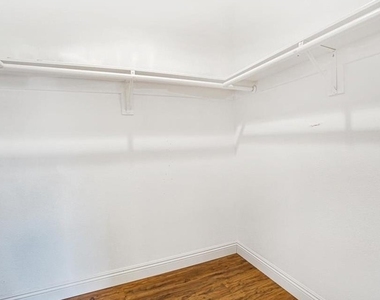 24121 El Tiradore Circle - Photo Thumbnail 54