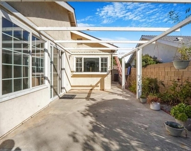 24121 El Tiradore Circle - Photo Thumbnail 12