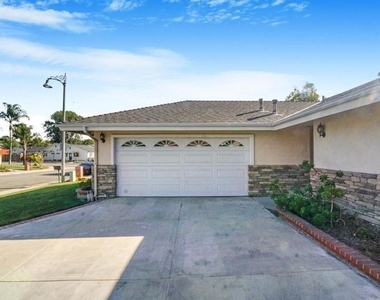 24121 El Tiradore Circle - Photo Thumbnail 6