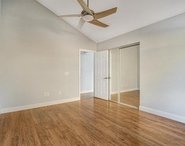 24121 El Tiradore Circle - Photo Thumbnail 25
