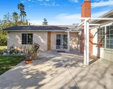 24121 El Tiradore Circle - Photo Thumbnail 11