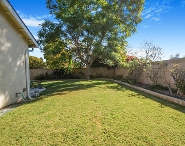 24121 El Tiradore Circle - Photo Thumbnail 9