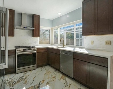 24121 El Tiradore Circle - Photo Thumbnail 41