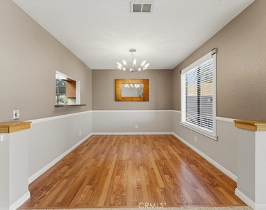 539 Wayland Court - Photo Thumbnail 8