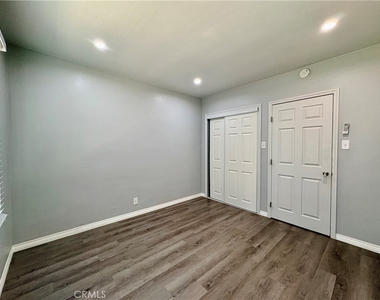 1062 Huntington Boulevard - Photo Thumbnail 5