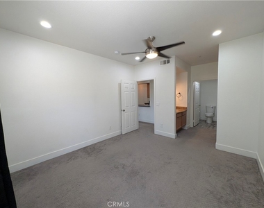 375 Central - Photo Thumbnail 18