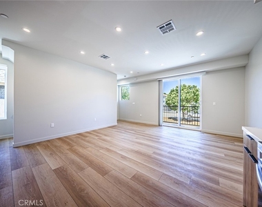 6096 La Prada - Photo Thumbnail 13