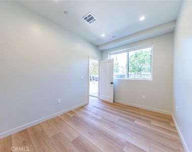 6096 La Prada - Photo Thumbnail 4