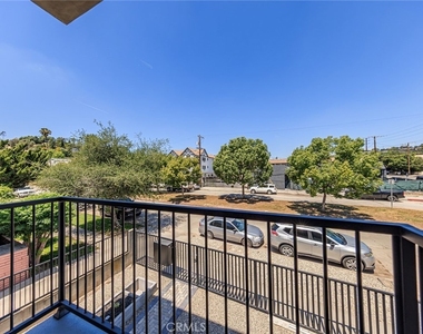 6096 La Prada - Photo Thumbnail 19