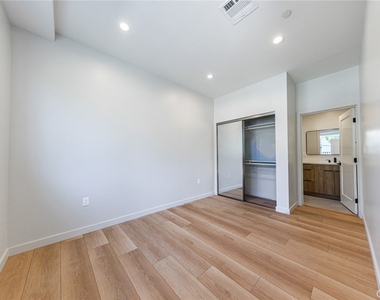 6096 La Prada - Photo Thumbnail 3