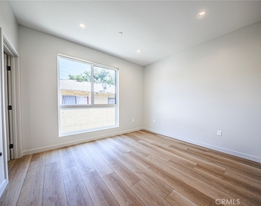 6096 La Prada - Photo Thumbnail 14