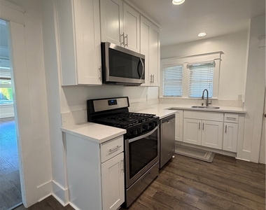 510 W Milford - Photo Thumbnail 9