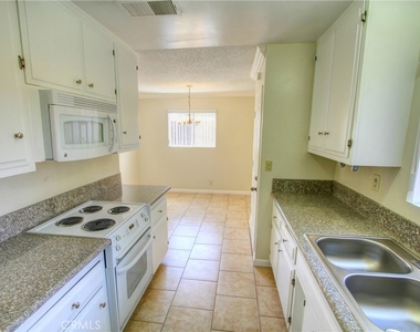 614 Linwood - Photo Thumbnail 7