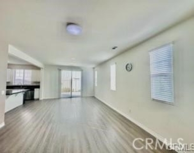 7044 Moonray Court - Photo Thumbnail 3