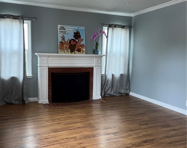 805 S 7th Street - Photo Thumbnail 1