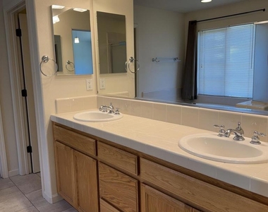 2504 Mclaren Ln - Photo Thumbnail 8