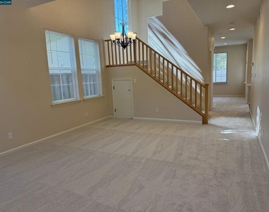 2504 Mclaren Ln - Photo Thumbnail 1