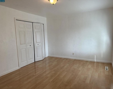 89 Villa Cir - Photo Thumbnail 21