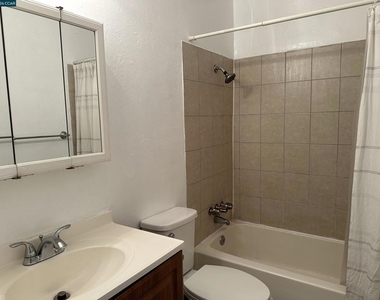 89 Villa Cir - Photo Thumbnail 25