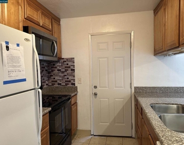 89 Villa Cir - Photo Thumbnail 4