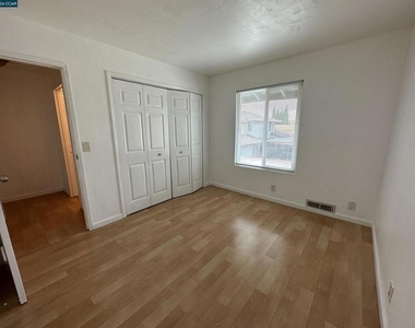 89 Villa Cir - Photo Thumbnail 23