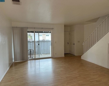 89 Villa Cir - Photo Thumbnail 12