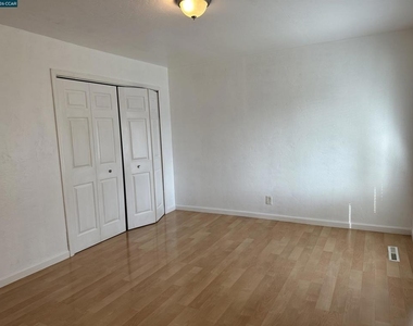 89 Villa Cir - Photo Thumbnail 20