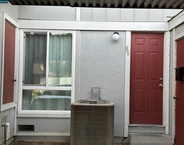 89 Villa Cir - Photo Thumbnail 2