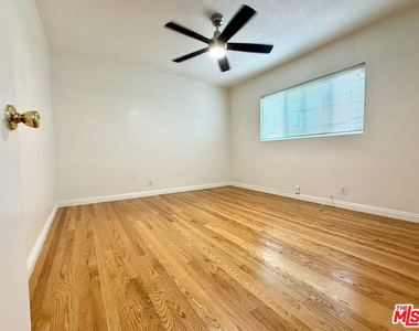 1346 S Cochran Avenue - Photo Thumbnail 7