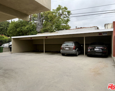 1346 S Cochran Avenue - Photo Thumbnail 8