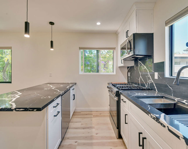 843 Westbourne Drive - Photo Thumbnail 2