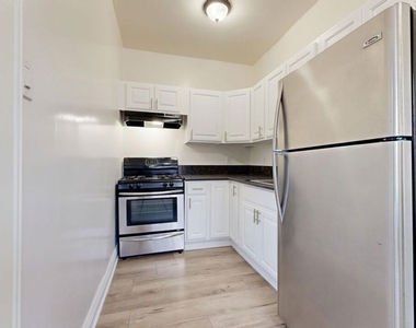 738 New Hampshire Avenue - Photo Thumbnail 8