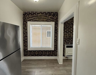 738 New Hampshire Avenue - Photo Thumbnail 7