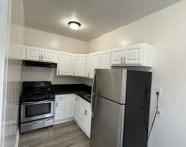 738 New Hampshire Avenue - Photo Thumbnail 4