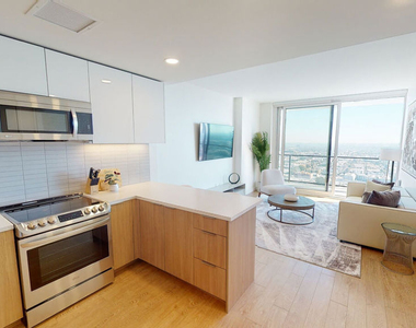 11750 Wilshire Boulevard - Photo Thumbnail 3
