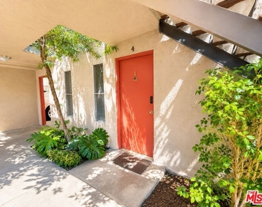 12014 Kling Street - Photo Thumbnail 10