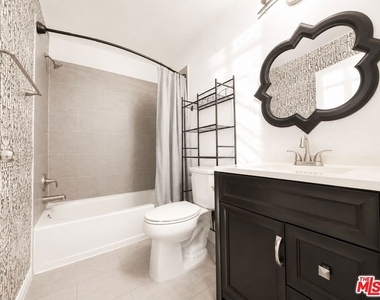 12014 Kling Street - Photo Thumbnail 5
