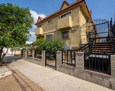 5327 Lexington Avenue - Photo Thumbnail 22