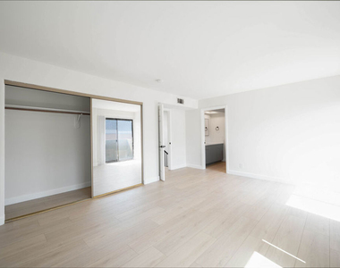 5327 Lexington Avenue - Photo Thumbnail 15
