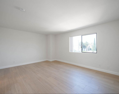 5327 Lexington Avenue - Photo Thumbnail 19
