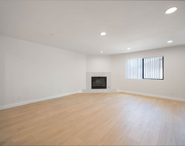 5327 Lexington Avenue - Photo Thumbnail 7