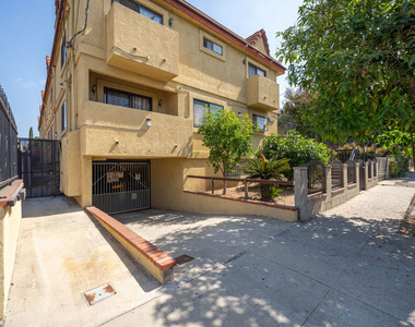 5327 Lexington Avenue - Photo Thumbnail 24