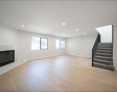 5327 Lexington Avenue - Photo Thumbnail 8