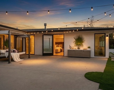 2715 Edwin Place - Photo Thumbnail 32